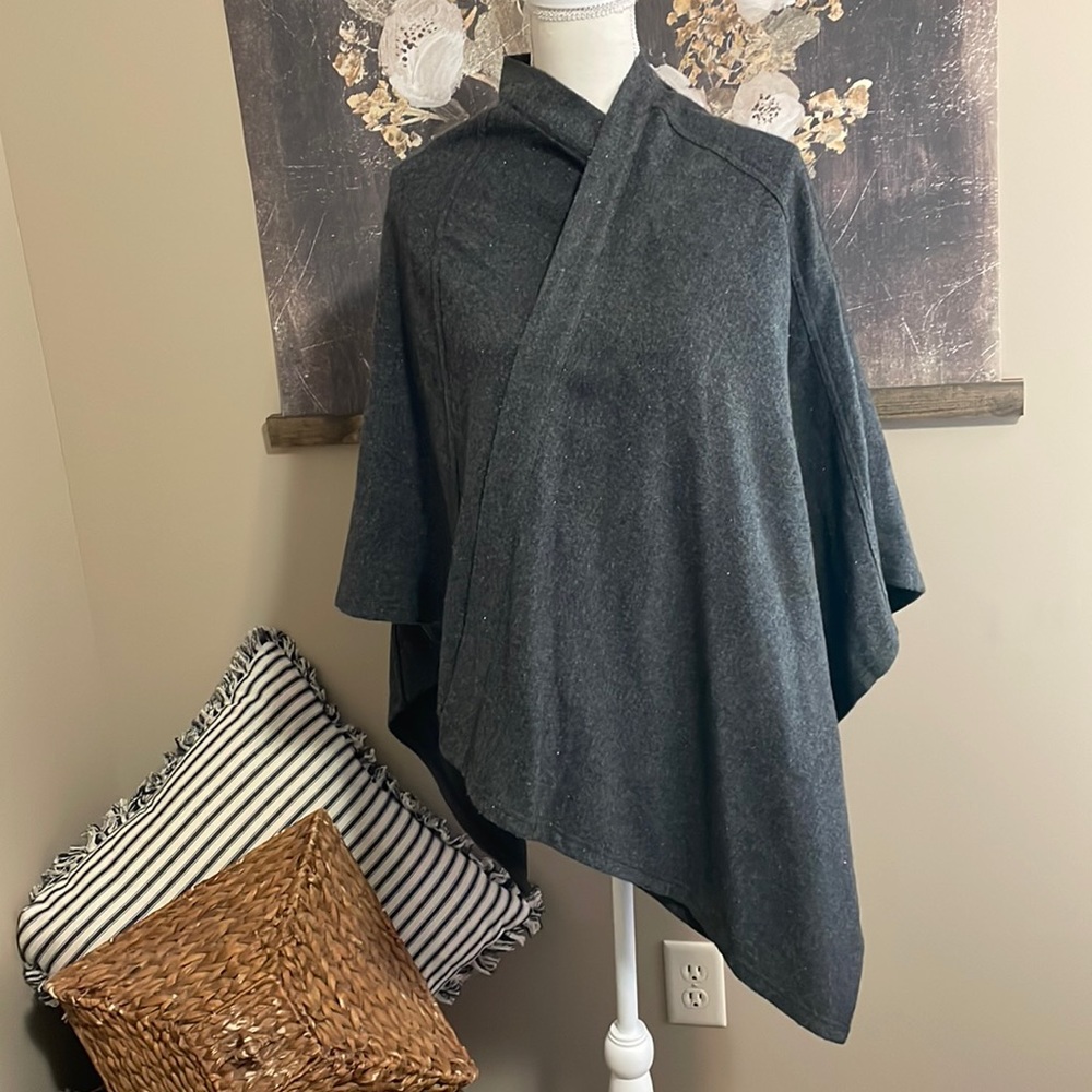 Gray Cape-Wrap